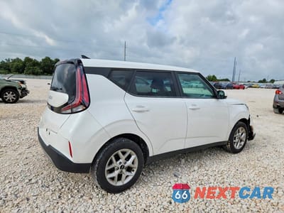 Trzecie zdjęcie samochodu z tyłu: 2023 KIA SOUL LX VIN:KNDJ23AU7P7863414 - miniatura