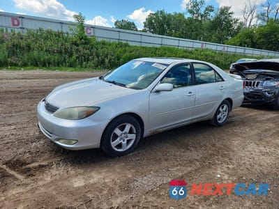 2003 TOYOTA CAMRY SE V6 4T1BF30K43U551535 - główne zdjęcie licytacji z USA - miniatura