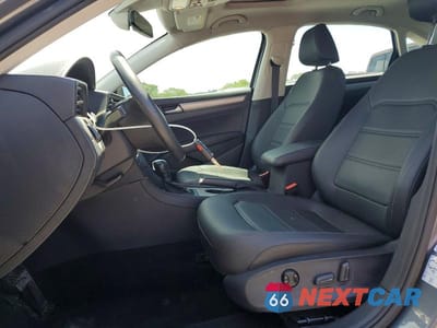 Zdjęcie 7 z 12 samochodu: 2021 VOLKSWAGEN PASSAT SE VIN:1VWSA7A31MC006687 - miniatura