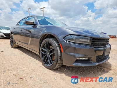 Czwarte zdjęcie samochodu z boku: 2021 DODGE CHARGER SXT VIN:2C3CDXJG1MH562839 - miniatura