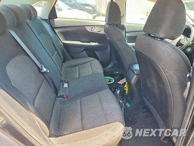 Zdjęcie 10 z 12 samochodu: 2024 KIA FORTE LXS VIN:3KPF24AD8RE727906 - miniatura
