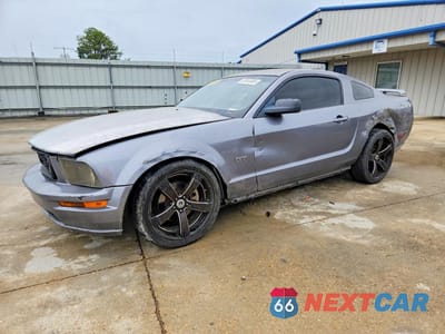 2006 FORD MUSTANG GT 1ZVFT82H965227067 - główne zdjęcie licytacji z USA - miniatura