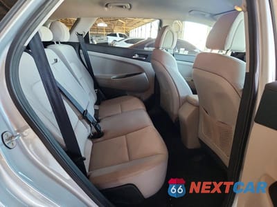 Zdjęcie 11 z 14 samochodu: 2018 HYUNDAI TUCSON SEL VIN:KM8J33A47JU713644 - miniatura
