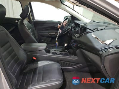 Zdjęcie 7 z 14 samochodu: 2019 FORD ESCAPE TITANIUM VIN:1FMCU9J92KUC28883 - miniatura