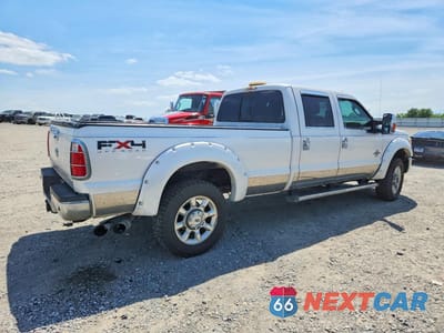 Trzecie zdjęcie samochodu z tyłu: 2011 FORD F350 SUPER DUTY VIN:1FT8W3BT3BEC16117 - miniatura