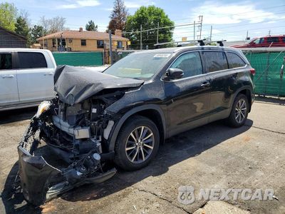 2019 TOYOTA HIGHLANDER XLE 5TDJZRFH9KS608742 - główne zdjęcie licytacji z USA - miniatura