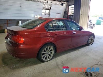 Trzecie zdjęcie samochodu z tyłu: 2011 BMW 328 XI SULEV VIN:WBAPK5C51BF123705 - miniatura