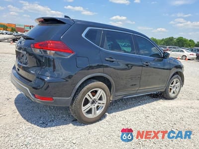 Trzecie zdjęcie samochodu z tyłu: 2017 NISSAN ROGUE S VIN:KNMAT2MV5HP573802 - miniatura