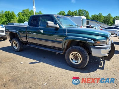 Czwarte zdjęcie samochodu z boku: 2002 DODGE RAM 2500 VIN:3B7KF236X2M226405 - miniatura