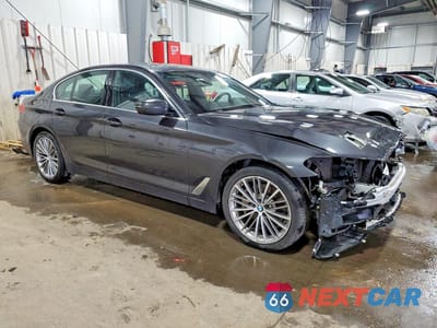 Czwarte zdjęcie samochodu z boku: 2020 BMW 530XE VIN:WBAJB1C05LCD36181 - miniatura
