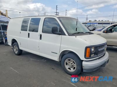 Czwarte zdjęcie samochodu z boku: 2001 CHEVROLET EXPRESS DELIVERY VAN VIN:1GCFG25W811164672 - miniatura