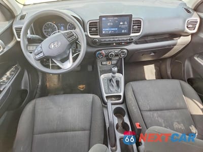 Zdjęcie 8 z 12 samochodu: 2022 HYUNDAI VENUE SE VIN:KMHRB8A30NU160058 - miniatura
