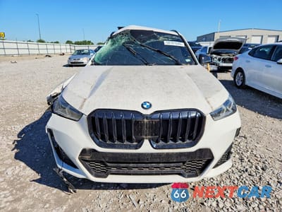 Piąte zdjęcie samochodu w środku: 2023 BMW X1 XDRIVE28I VIN:WBX73EF05P5W77040 - miniatura