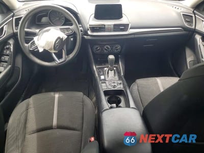 Zdjęcie 8 z 12 samochodu: 2017 MAZDA 3 SPORT VIN:3MZBN1U75HM135410 - miniatura