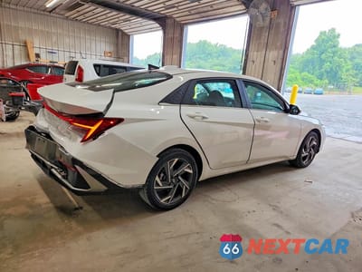 Piąte zdjęcie samochodu w środku: 2025 HYUNDAI ELANTRA LIMITED VIN:KMHLP4DG8SU897292 - miniatura