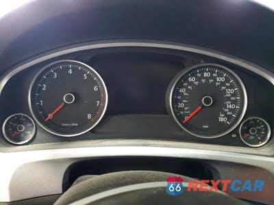 Zdjęcie 9 z 14 samochodu: 2011 VOLKSWAGEN TOUAREG HYBRID VIN:WVGFG9BP1BD004991 - miniatura