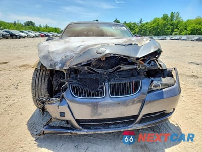 Piąte zdjęcie samochodu w środku: 2006 BMW 330 VIN:WBAVB33526PS18950 - miniatura