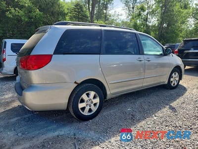 Trzecie zdjęcie samochodu z tyłu: 2008 TOYOTA SIENNA LE 7-PASSENGER VIN:5TDZK23C58S143571 - miniatura