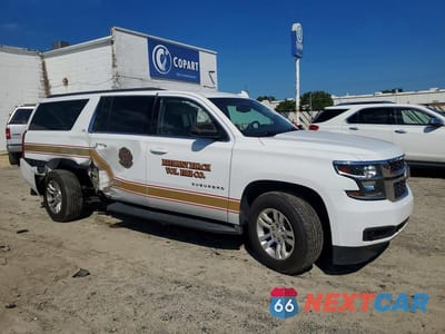 Czwarte zdjęcie samochodu z boku: 2016 CHEVROLET SUBURBAN K1500 VIN:1GNSKKEC4GR386713 - miniatura