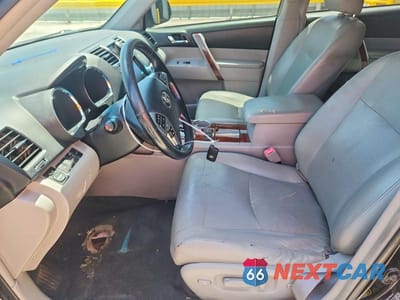 Zdjęcie 7 z 13 samochodu: 2011 TOYOTA HIGHLANDER HYBRID LIMITED VIN:JTEDC3EH0B2000429 - miniatura
