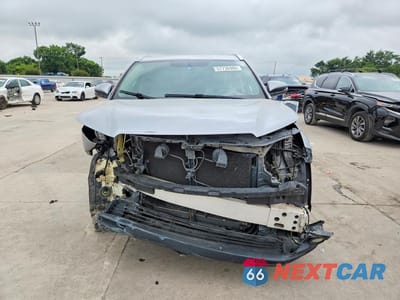 Piąte zdjęcie samochodu w środku: 2016 TOYOTA HIGHLANDER XLE VIN:5TDJKRFH5GS261597 - miniatura