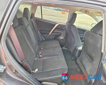 Zdjęcie 11 z 13 samochodu: 2015 TOYOTA RAV4 LE VIN:JTMBFREV1FD112355 - miniatura