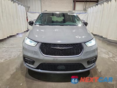 Piąte zdjęcie samochodu w środku: 2025 CHRYSLER PACIFICA LIMITED VIN:2C4RC1GG4SR524414 - miniatura