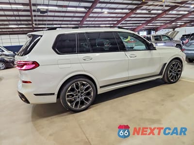 Trzecie zdjęcie samochodu z tyłu: 2024 BMW X7 XDRIVE40I VIN:5UX23EM0XR9S58315 - miniatura