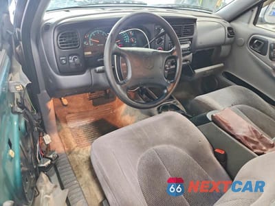 Zdjęcie 8 z 13 samochodu: 1997 DODGE DAKOTA VIN:1B7GG23X5VS131001 - miniatura