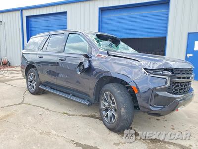 Czwarte zdjęcie samochodu z boku: 2023 CHEVROLET TAHOE K1500 Z71 VIN:1GNSKPKD8PR294501 - miniatura