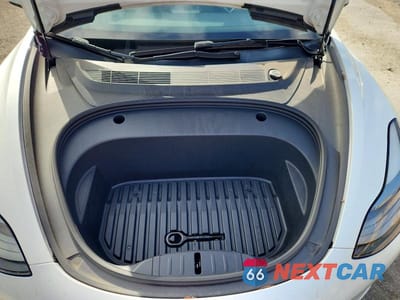 Zdjęcie 11 z 12 samochodu: 2023 TESLA MODEL 3 VIN:5YJ3E1EA2PF599856 - miniatura