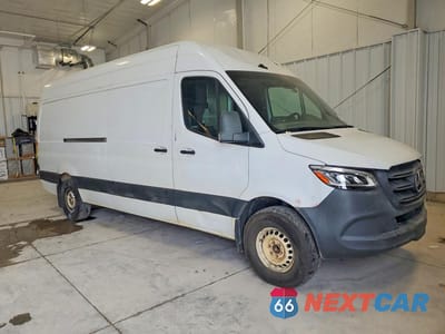 Czwarte zdjęcie samochodu z boku: 2021 MERCEDES BENZ SPRINTER 2500 DELIVERY VAN VIN:W1Y4DCHY0MT049572 - miniatura