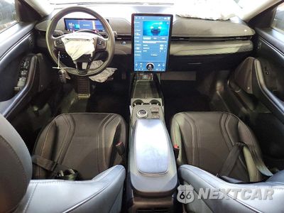 Zdjęcie 8 z 13 samochodu: 2024 FORD MUSTANG MACH-E PREMIUM VIN:3FMTK3SU0RMA04905 - miniatura
