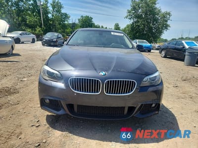 Piąte zdjęcie samochodu w środku: 2013 BMW 528 XI VIN:WBAXH5C56DD107402 - miniatura