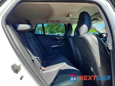 Zdjęcie 10 z 13 samochodu: 2017 VOLVO V60 CROSS COUNTRY PREMIER VIN:YV440MWK2H1039743 - miniatura