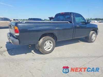 Trzecie zdjęcie samochodu z tyłu: 2000 TOYOTA TUNDRA BASE VIN:5TBJN3210YS093097 - miniatura