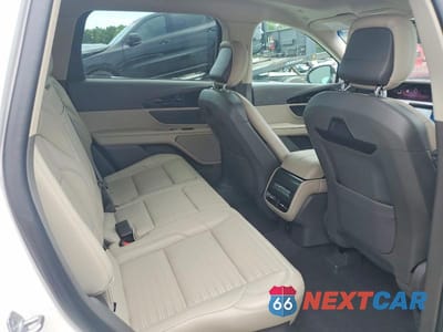 Zdjęcie 11 z 13 samochodu: 2024 LINCOLN NAUTILUS RESERVE VIN:5LMPJ8KA9RJ797297 - miniatura