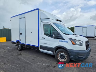 Czwarte zdjęcie samochodu z boku: 2020 FORD TRANSIT DELIVERY TRUCK VIN:1FDBW5Z82LKB07469 - miniatura