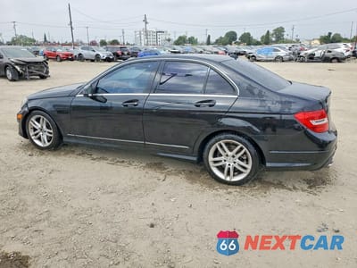 Drugie zdjęcie samochodu z przodu: 2013 MERCEDES-BENZ C 300 4MATIC VIN:WDDGF8AB1DR251774 - miniatura