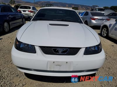 Piąte zdjęcie samochodu w środku: 2000 FORD MUSTANG GT VIN:1FAFP42X9YF123835 - miniatura