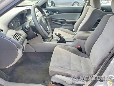 Zdjęcie 7 z 12 samochodu: 2011 HONDA ACCORD VIN:1HGCP2F35AA171040 - miniatura
