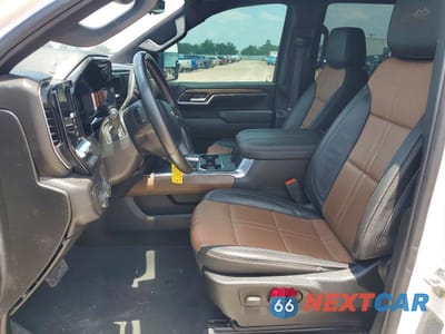 Zdjęcie 7 z 12 samochodu: 2024 CHEVROLET SILVERADO K3500 HIGH COUNTRY VIN:2GC4YVEY4R1212228 - miniatura