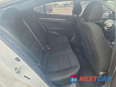 Zdjęcie 10 z 13 samochodu: 2019 HYUNDAI ELANTRA SE VIN:5NPD74LF8KH421751 - miniatura