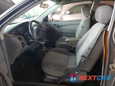 Zdjęcie 7 z 12 samochodu: 2002 FORD FOCUS ZX3 VIN:3FAFP31342R240371 - miniatura