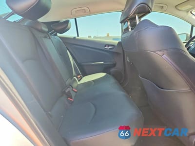 Zdjęcie 10 z 12 samochodu: 2020 TOYOTA PRIUS XLE AWD-E VIN:JTDL9RFU5L3022418 - miniatura