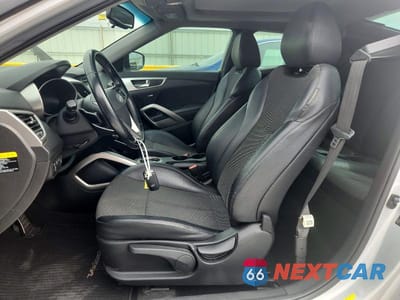 Zdjęcie 7 z 12 samochodu: 2014 HYUNDAI VELOSTER BASE VIN:KMHTC6AD3EU188582 - miniatura