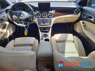 Zdjęcie 8 z 12 samochodu: 2019 MERCEDES-BENZ CLA 250 VIN:WDDSJ4EBXKN721218 - miniatura