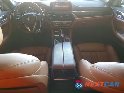 Zdjęcie 8 z 12 samochodu: 2018 BMW 540 XI VIN:WBAJE7C55JWD49644 - miniatura