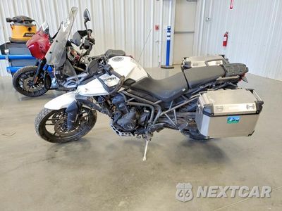 Trzecie zdjęcie samochodu z tyłu: 2016 TRIUMPH MOTORCYCLE TIGER 800 XRX VIN:SMTE10BF7GT751868 - miniatura