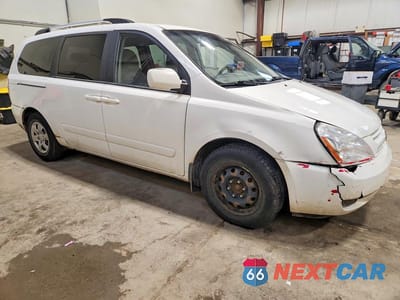 Czwarte zdjęcie samochodu z boku: 2010 KIA SEDONA LX VIN:KNDMG4C36A6339399 - miniatura